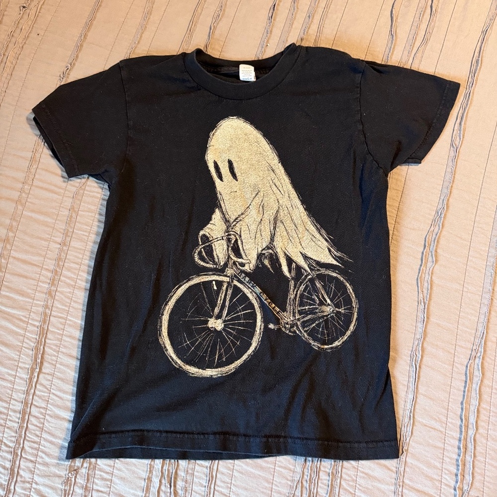 Dark Cycle Clothing Boys Tee – Size M 👻🚲